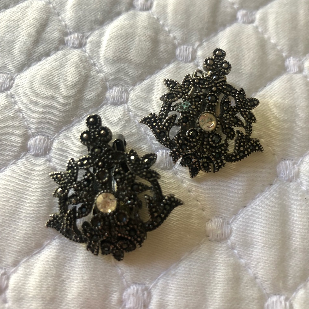 Vintage clip on earrings circa 1990’s